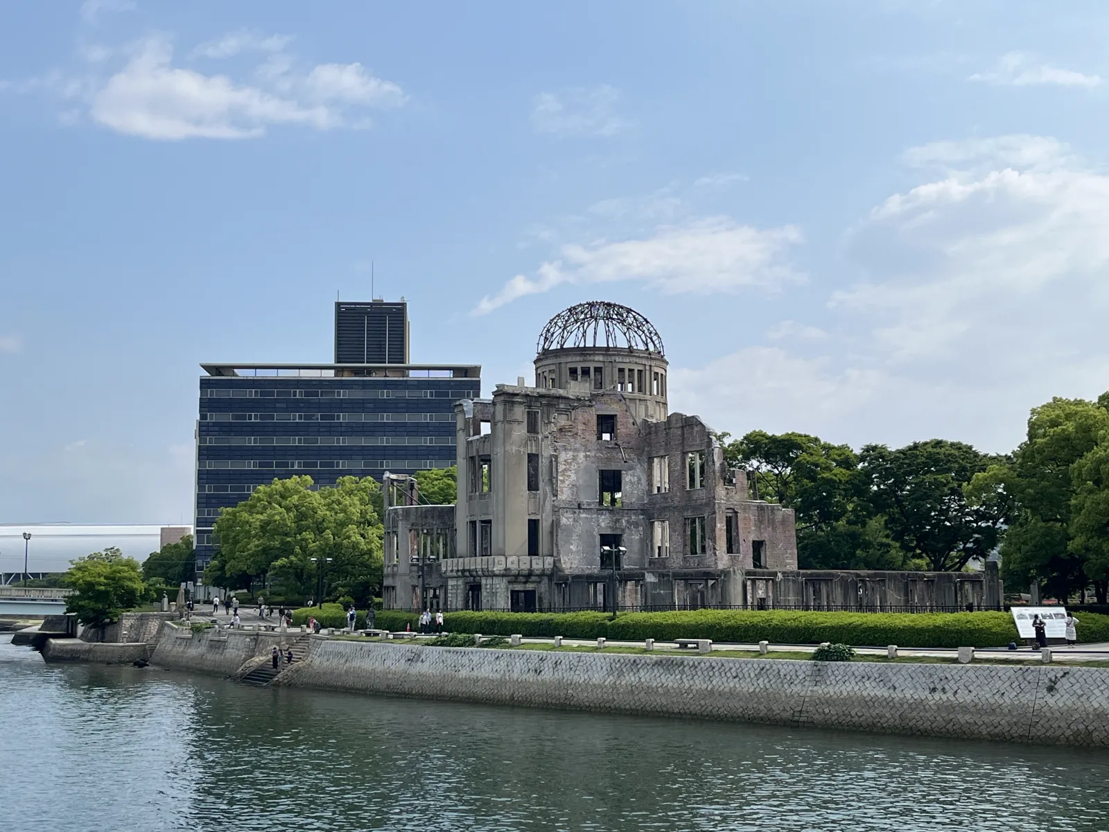 Featured image of post Hiroshima Atomic Bomb Dome: What the Structure Survived and Why It Was Kept